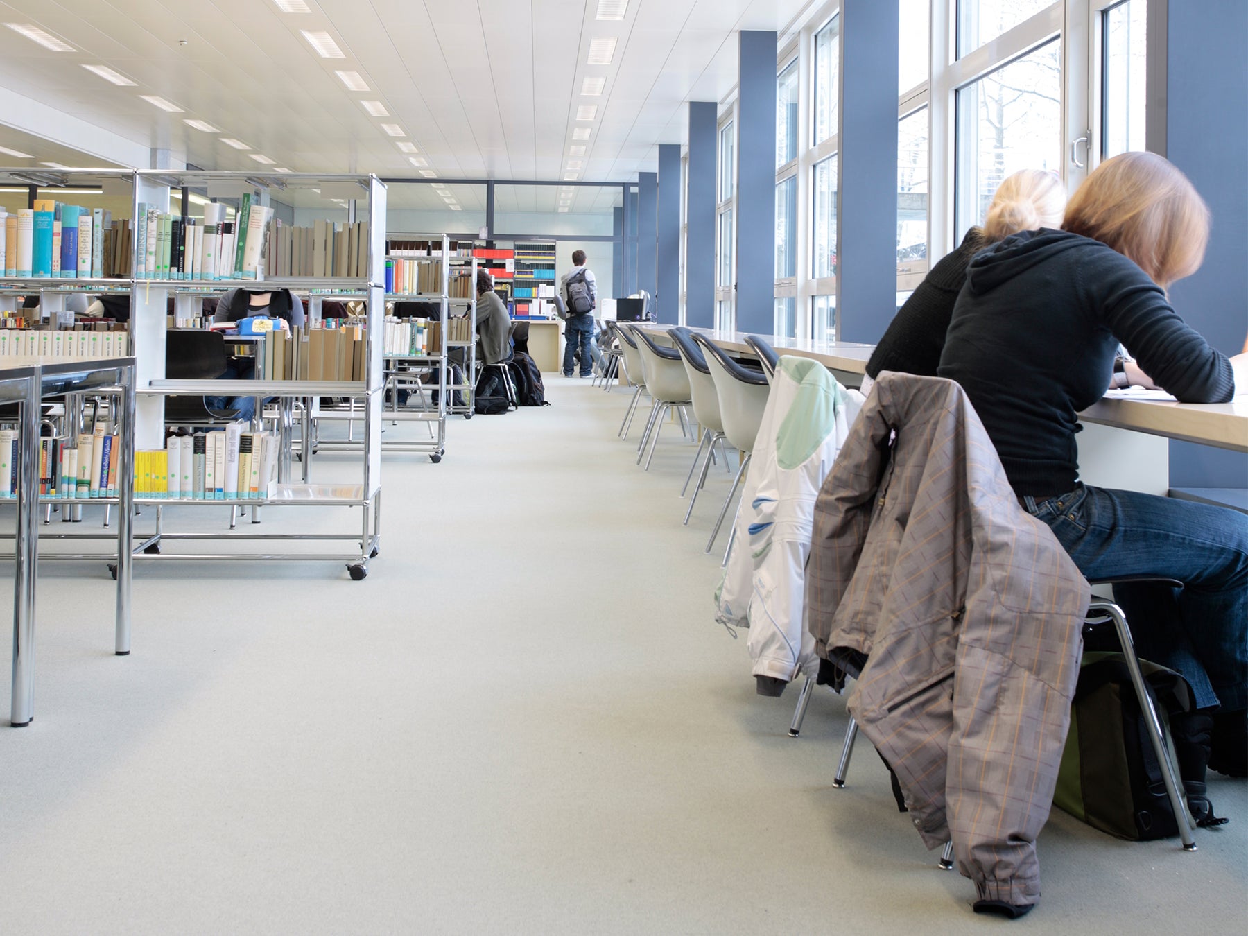 Media library of the Neue Kantonsschule Aarau