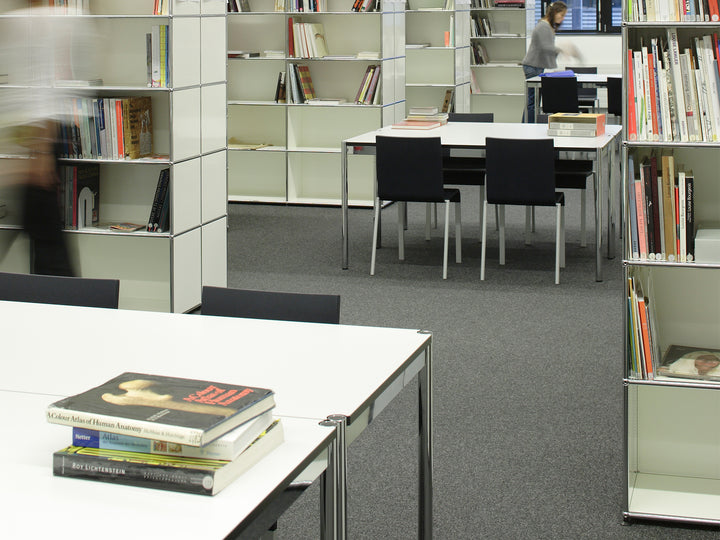 CH Lausanne ECAL Rollerwool 600 stein Bibliothek mit Ruckstuhl Rollerwool