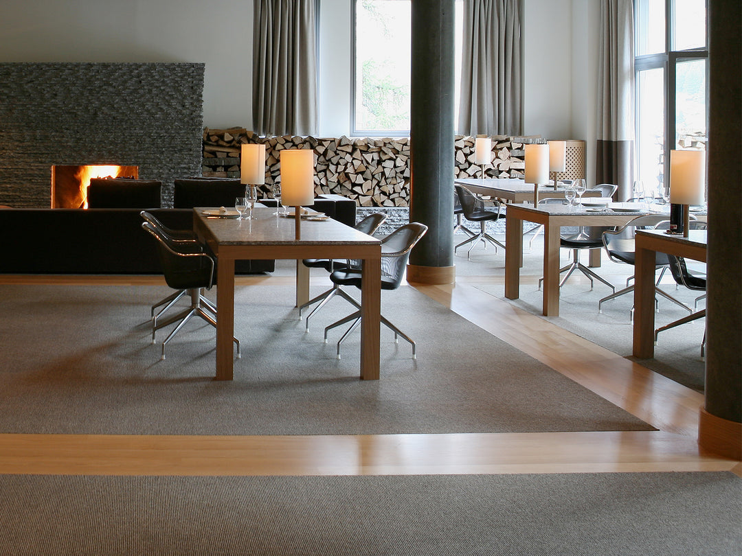 CH Zermatt Hotel Omnia Trap 240 schwarz natur Restaurant mit Ruckstuhl Trap