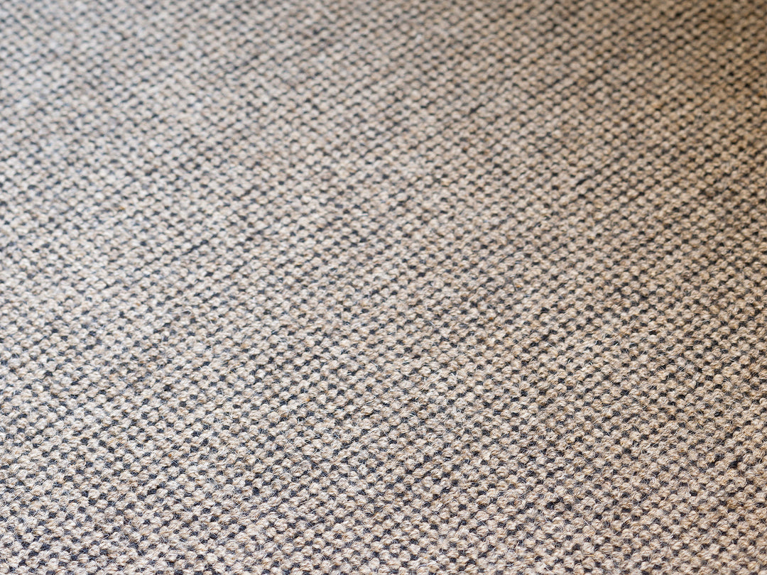 Ruckstuhl Teppich Haargarn Wolle Trap 240 schwarz natur Vals Produktansicht