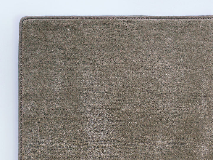 Ruckstuhl Teppich Viskose Madison 20391 umbra dunkel Satina Detailaufnahme