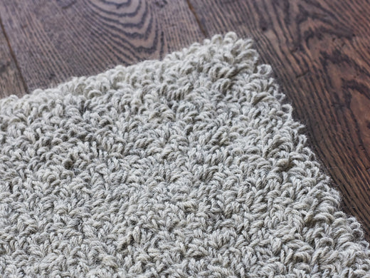 Ruckstuhl Wollteppich SCHWARZNASE HORU – Produktansicht