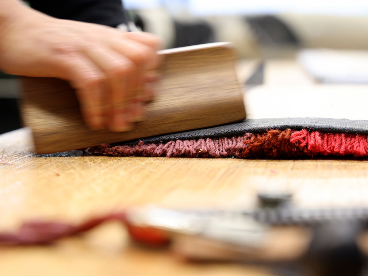 Ruckstuhl Teppichmanufaktur in Langenthal – Konfektion, handwerkliche Verarbeitung