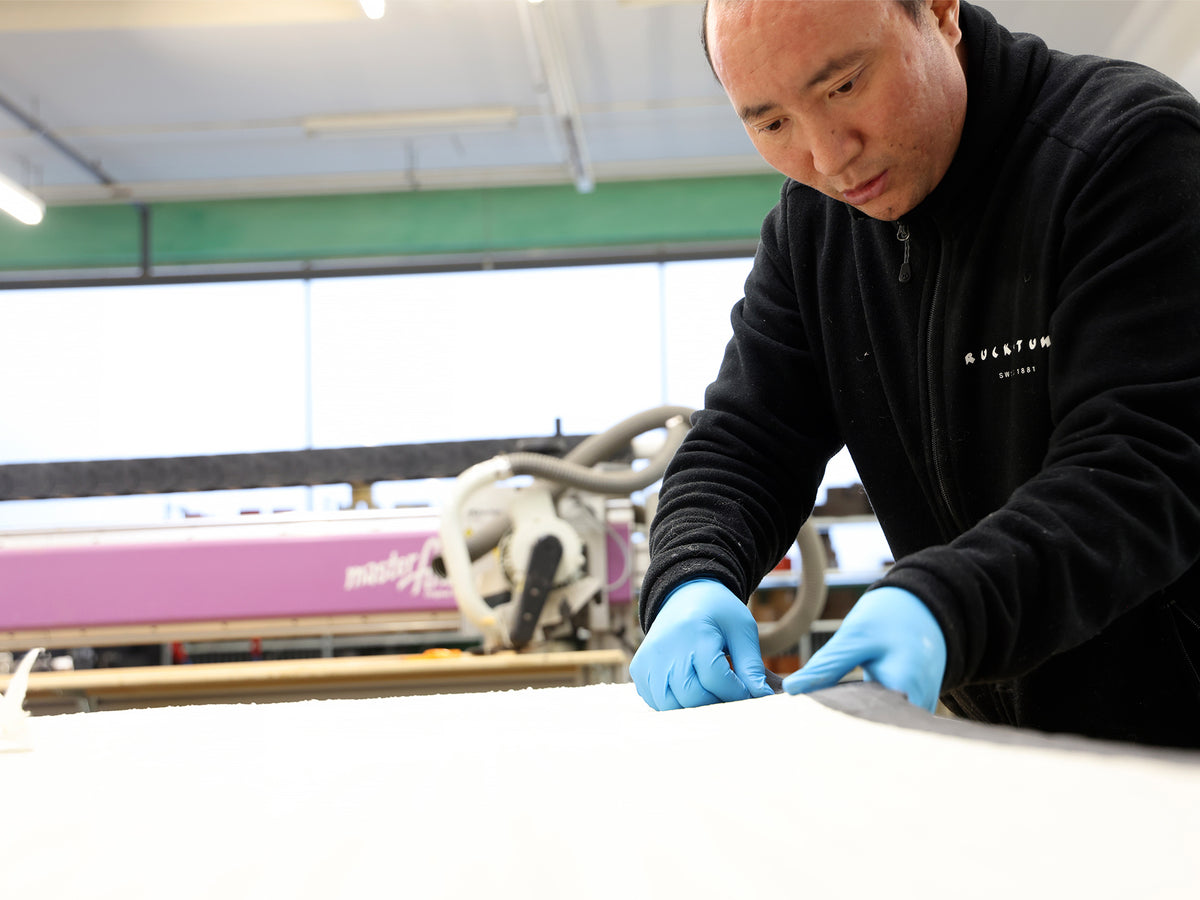 Ruckstuhl Teppichmanufaktur in Langenthal – Konfektion, handwerkliche Verarbeitung