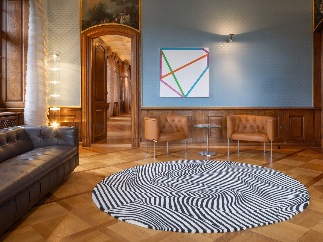 Stripes Lounge